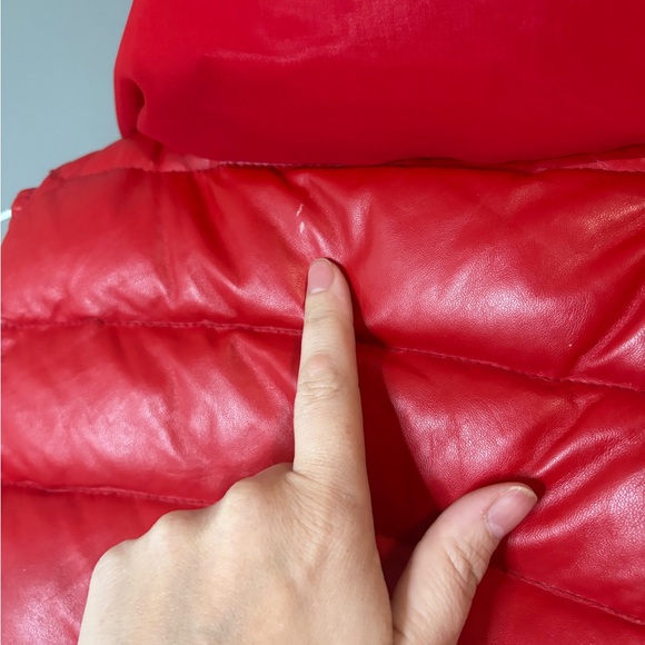 Nolito Italy size M Leather Red Puffer Vest, full front zip with pockets - Picture 8 of 9